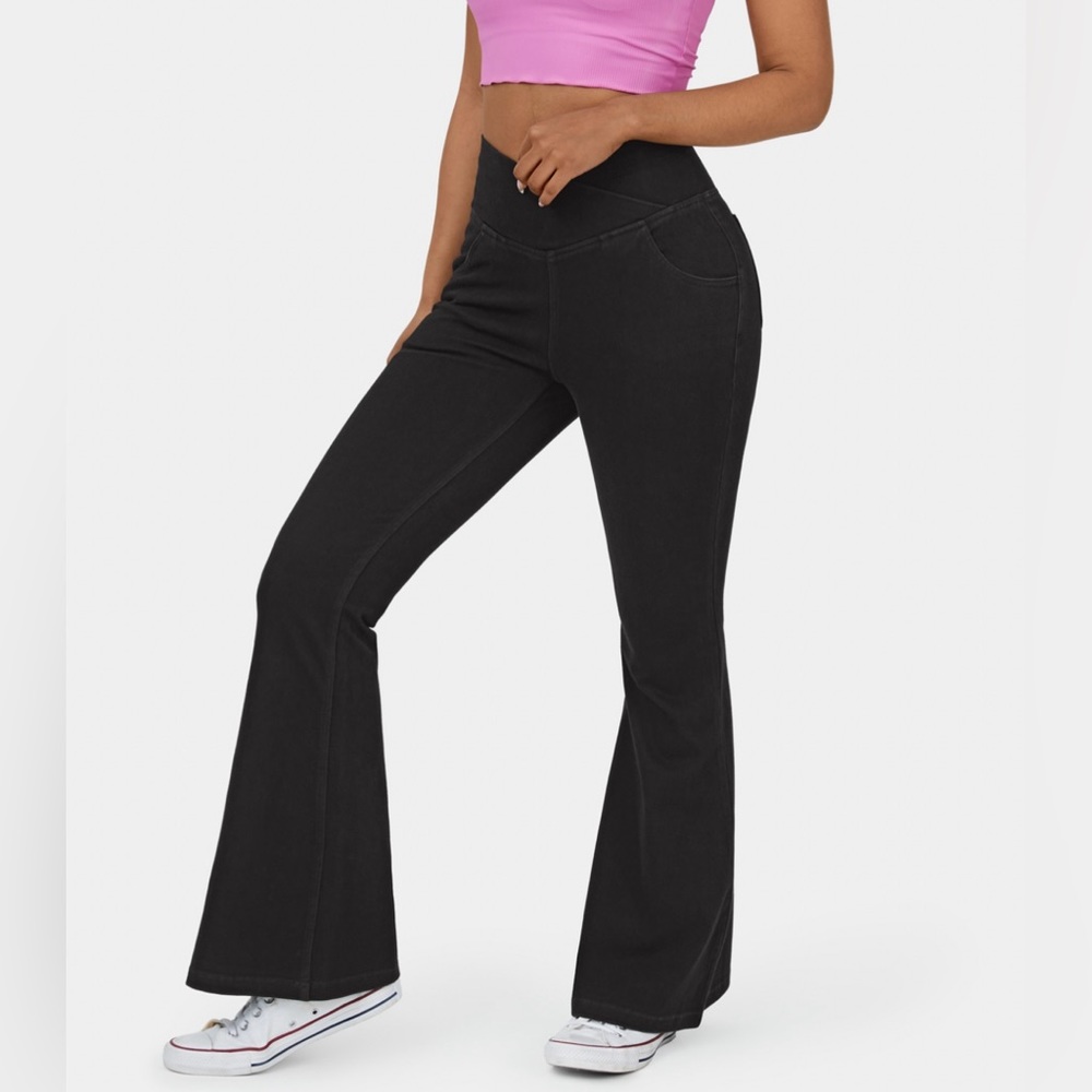 Halara High Waisted Crossover Stretchy Denim
Flare Pants